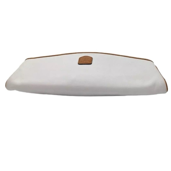 COA Celine White Leather Clutch - Picture 2 of 16